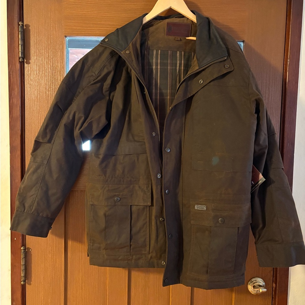Men's oilskin Outback coat. NWT.